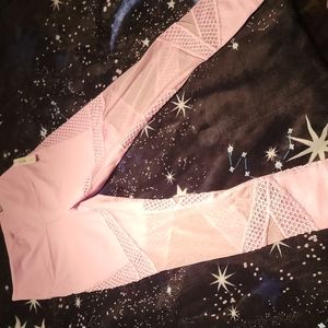 Victorias Secret Sport Knockout 7/8 Tights Size S Light Pink with mesh cutouts